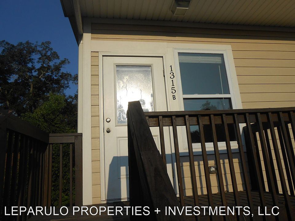 1st image of 1315B N Duval St
