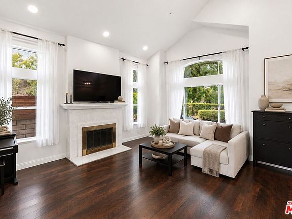 3rd image of 126 Bloom Dr