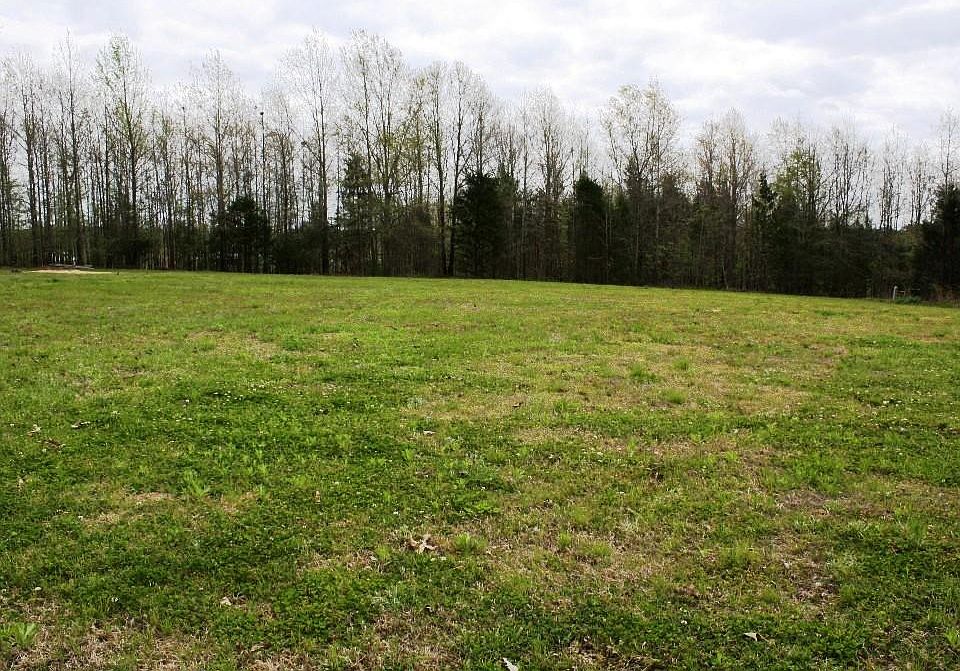 2nd image of 103 Greenhill Dr