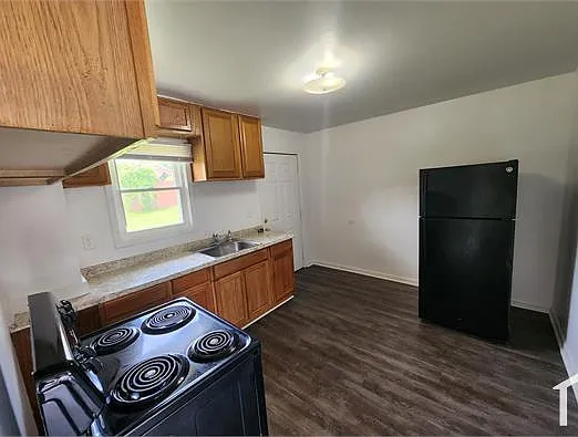 78 Harvey Pl — Photo 12