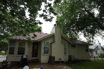 3rd image of 1111 SW Eastman Ct