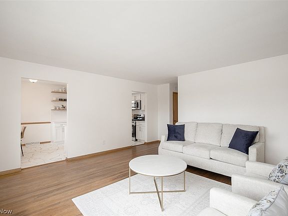 3rd image of 451 Fulmer Ave