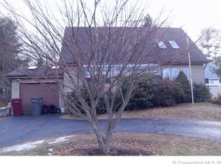 16 Simsberry Rd, Naugatuck, CT 06770