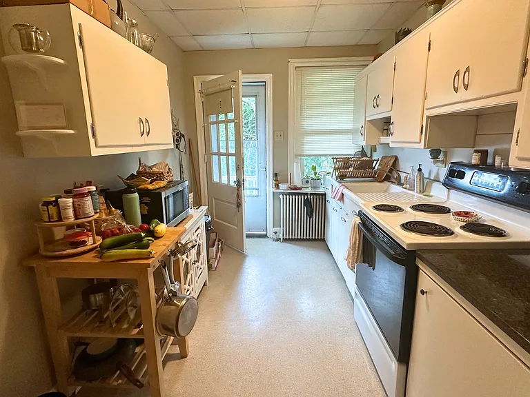 15 E Roseville Rd #2W — Photo 8