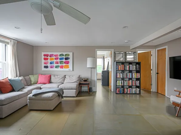 361 Van Brunt Street image 20 of 23