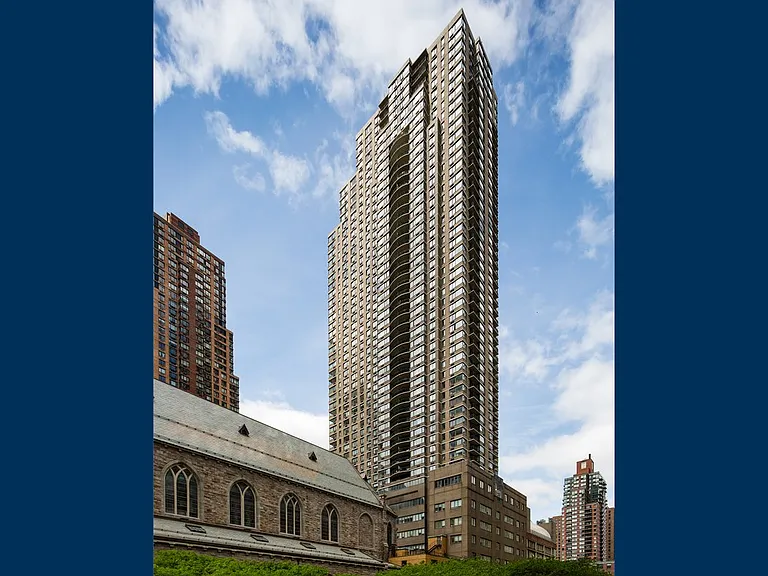 124 W 60th St #16D — Photo 13