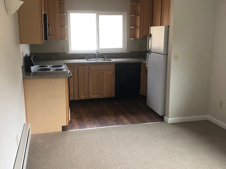 More of living room and kitchen.