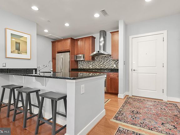 2nd image of 66 Franklin St Unit 302