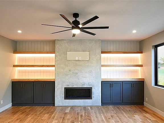 4th image of 1006 Meadowbrook Dr
