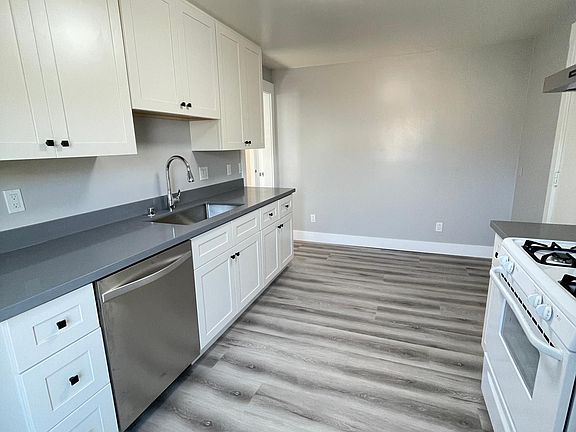 4th image of 216 Montana St