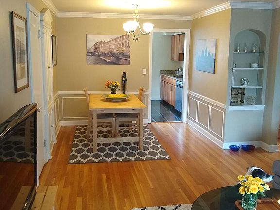 3rd image of 1811 E Glendale Ave APT 6