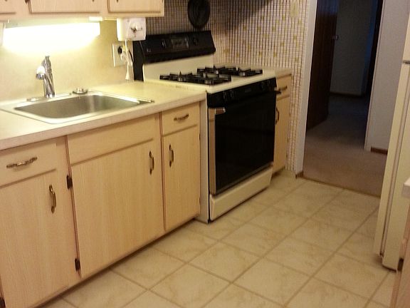 2nd image of 10462 Spring Garden Dr