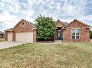 12510 Blue Mdw, Guthrie, OK 73044