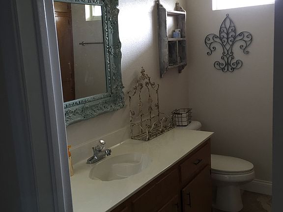 2nd image of 611 Whispering Oaks Dr