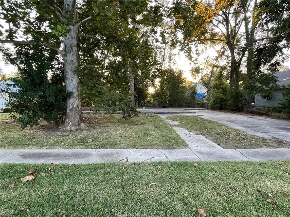 2309 Cypress St, Lutcher, LA 70071
