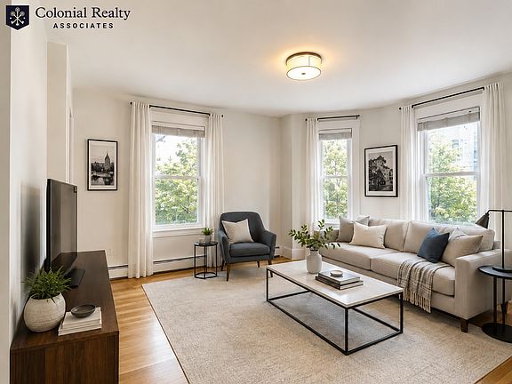 3rd image of 319 Columbia St #1A