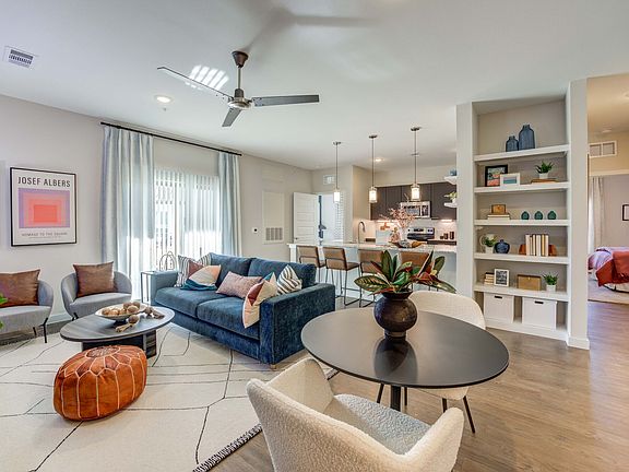 3rd image of 2213 Cascades Ave #11059512