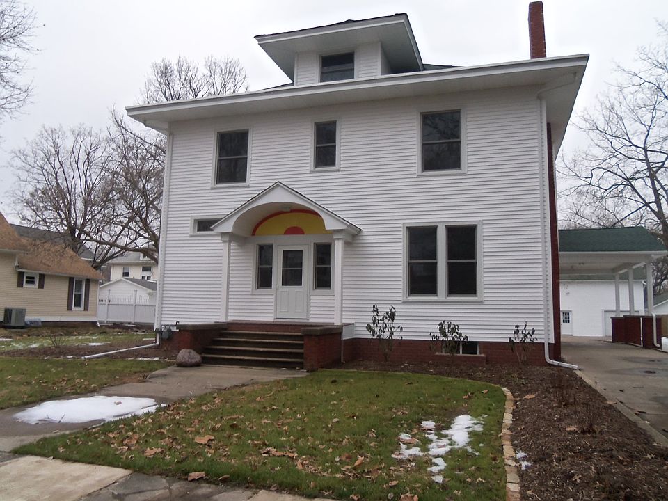 1st image of 113 S Franklin St