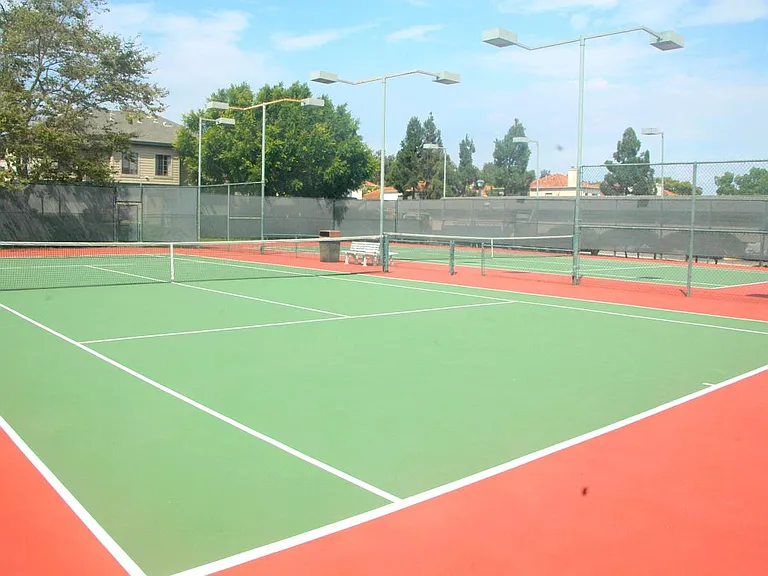lighted tennis courts