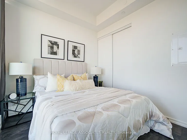 1000 Portage Pkwy #1712 — Photo 4