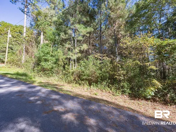 102 Everade Cir, Daphne, AL 36526