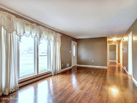 5th image of 5316 Juanita Ln