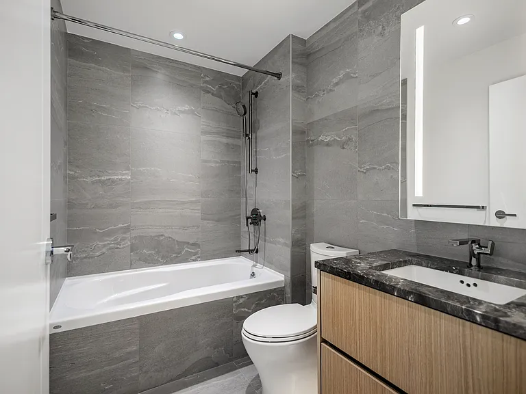 785 Harbour Ave #402 — Photo 12