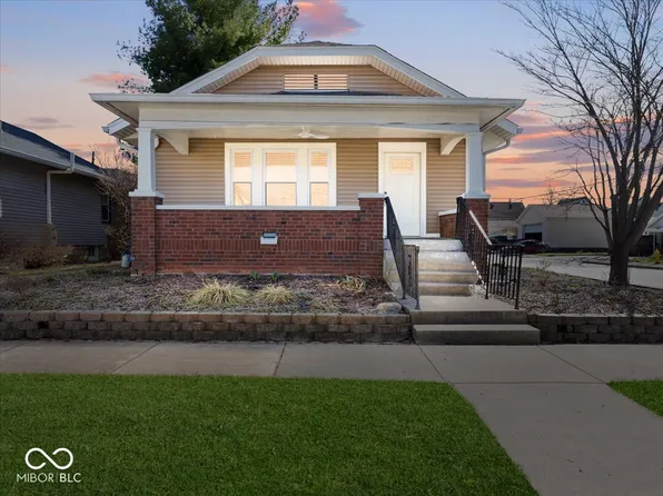 329 W Pennsylvania St, Shelbyville, IN 46176