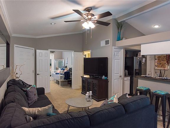 5th image of 2844 Harbinger Ln