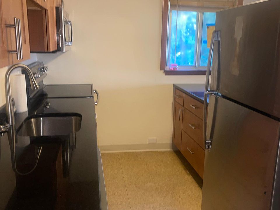 2nd image of 2 Adams St APT 6