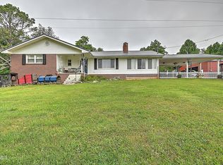 836 Old Stage Rd, Rogersville, TN 37857