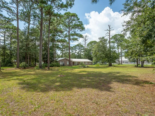 1494 Bluff Rd, Apalachicola, FL 32320
