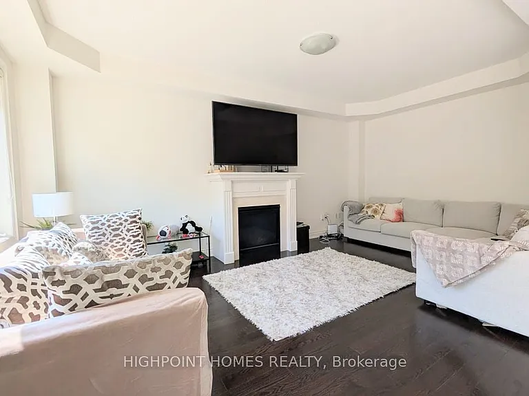 1506 Mendelson Hts #UPPER — Photo 12