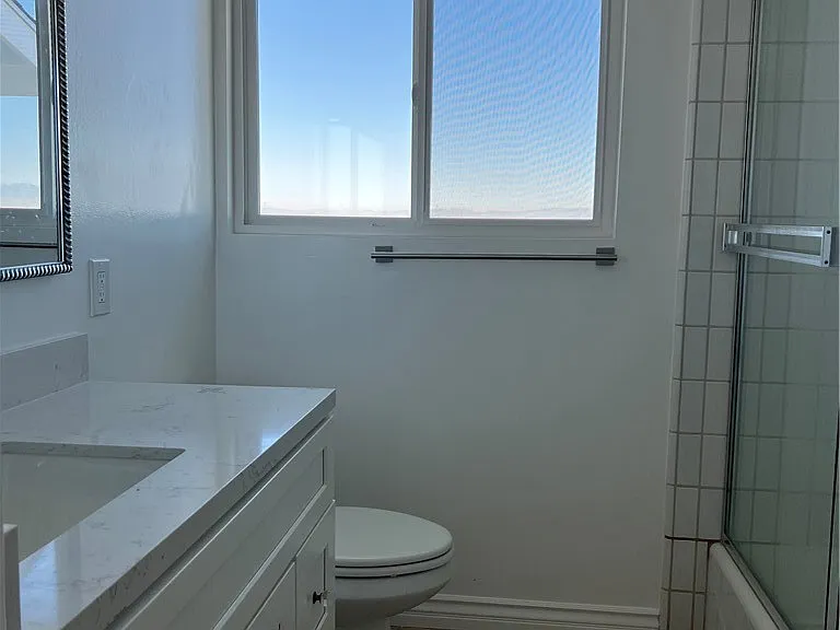 1 Martingale Dr — Photo 4