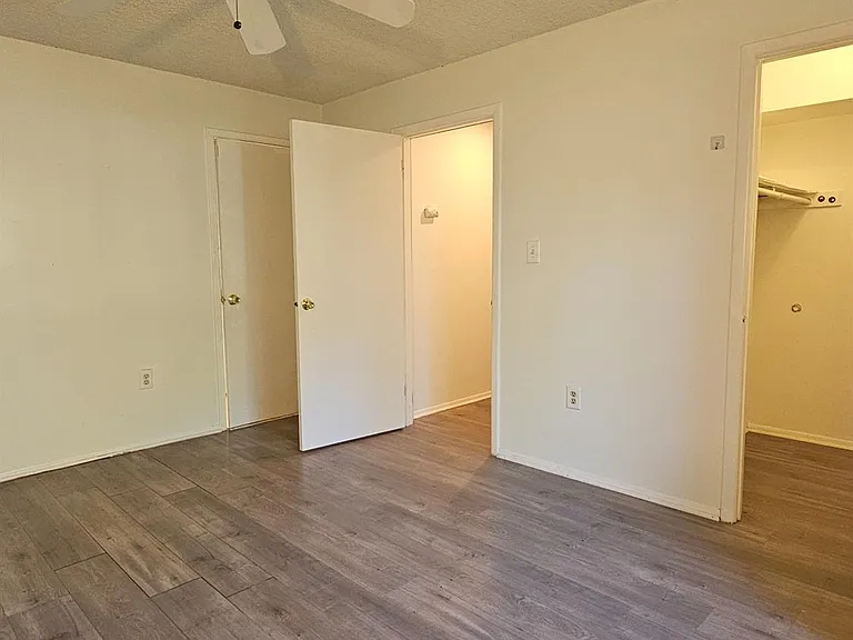 2307 Aspen Dr — Photo 12