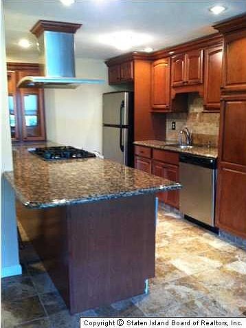 2nd image of 1100 Clove Rd APT 4E