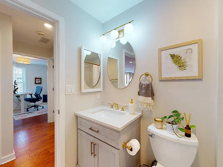 20 Chestnut St #308 — Photo 8
