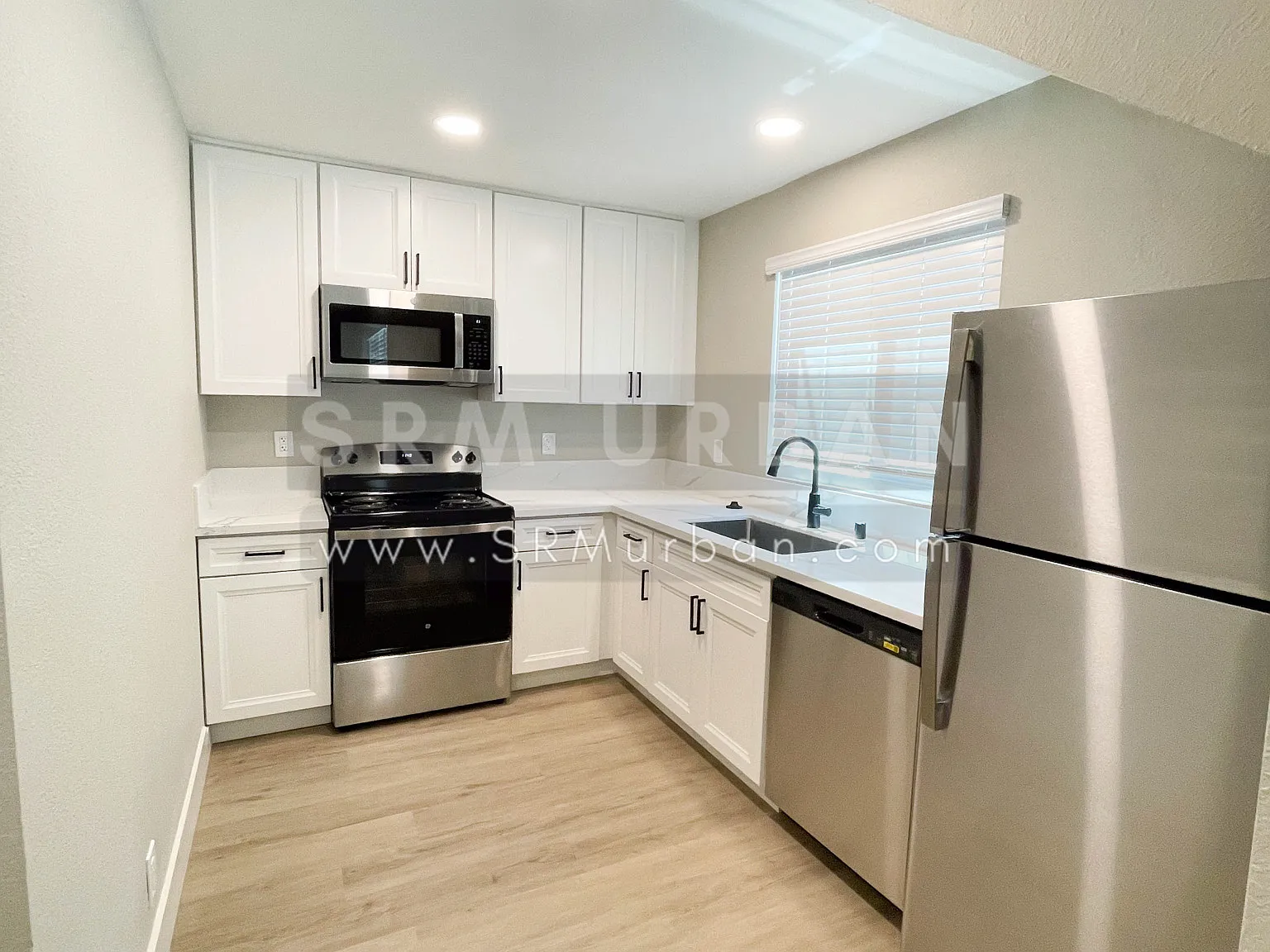 2 bed, $2,595 — Photo 4