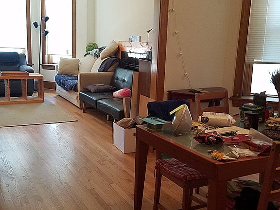 4th image of 3810 N Ashland Ave APT 3