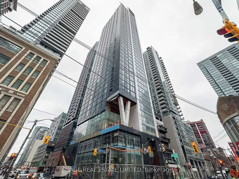 357 King St W #2009 — Photo 1