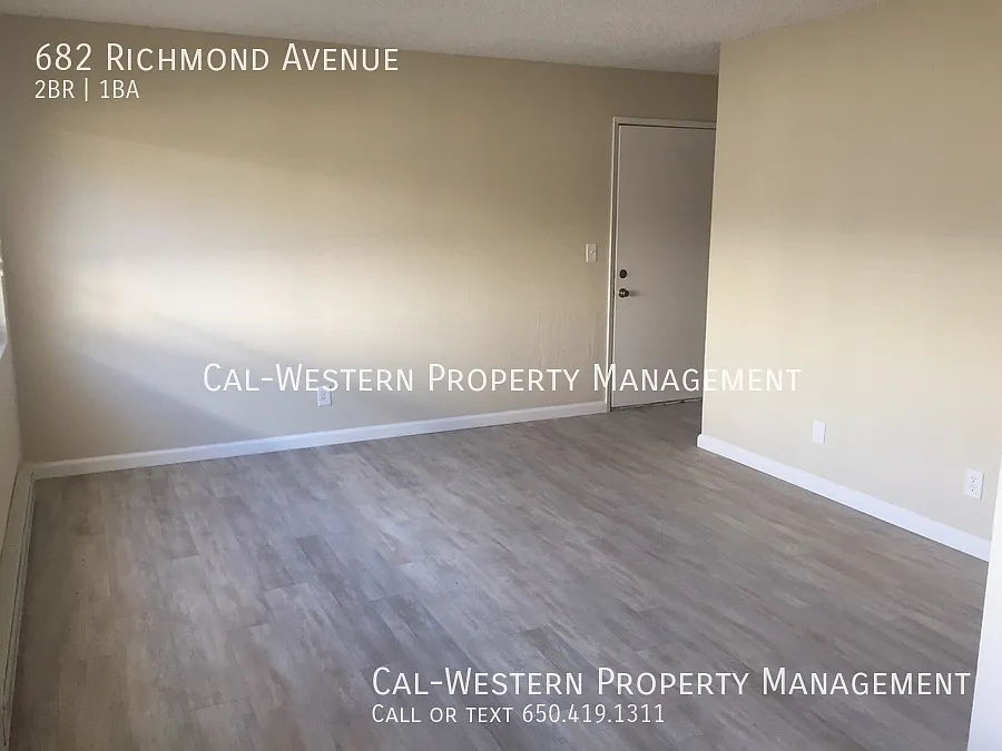Great Value! Upstairs 2/1 at Moorpark and 280 Available Now! — Photo 1
