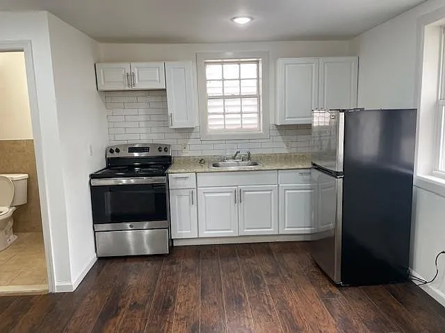20 Rock St #3