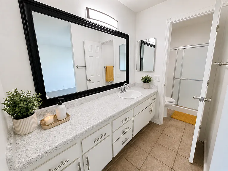 Master Bathroom (Staged)