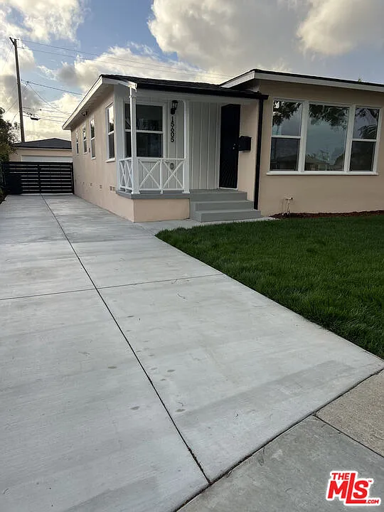 3 bed, 2.0 bath, 1208 sqft, $4,500 — Photo 4