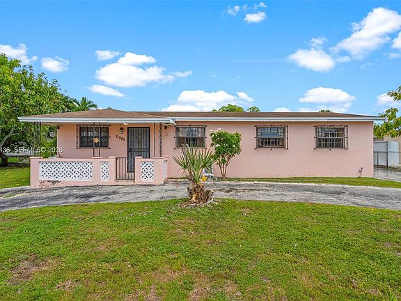 4th image of 11985 SW 181st Ter