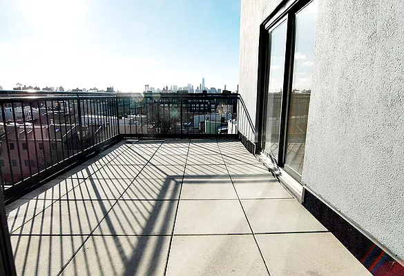 Rented by MNS | media 42