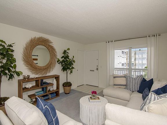 5th image of 1556 Ocean Dr