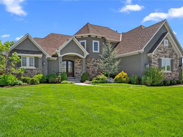 2604 W 162nd Ter, Overland Park, KS 66085