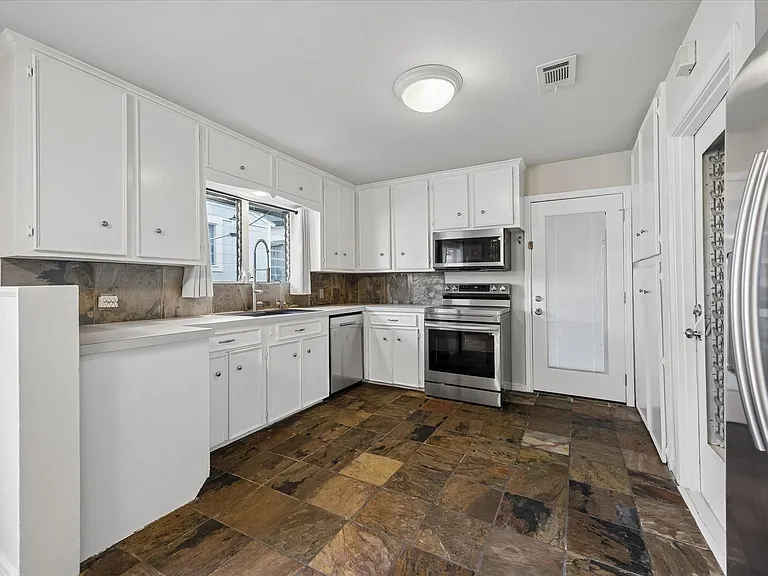 5305 Judalon Ln — Photo 6