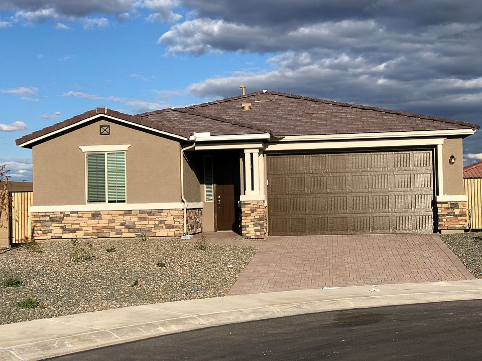 1st image of 11979 N 162nd Ln